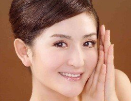 谢娜个人资料年龄,岁月如歌，笑靥如花——揭秘40岁女神的青春秘籍